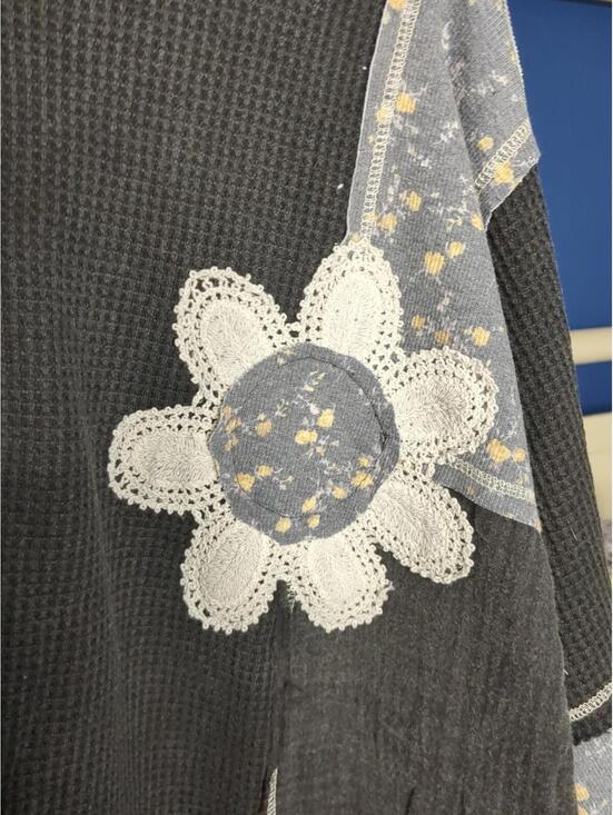 POL Waffle Knit Patchwork Peace Sign Flower Tunic Top Long Sleeve Boho Size L - Picture 4 of 8